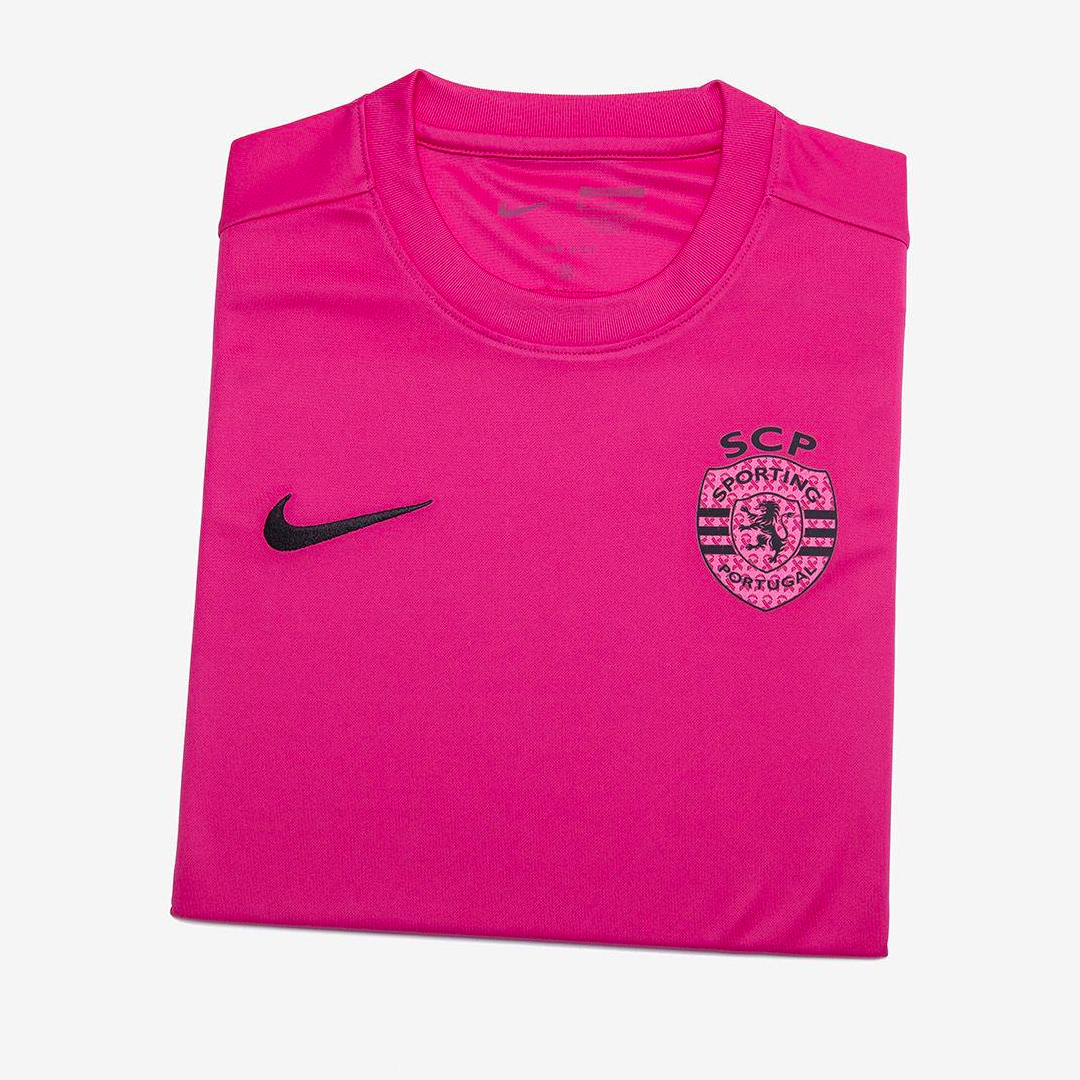 Conjunto infantil Sporting CP 24/25 OUTUBRO ROSA + 5 PRENDAS!