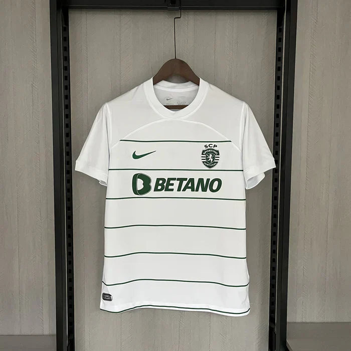 Camisola Sporting CP Away 2023/24 - Branca e Verde + Badge Quinas 🏆