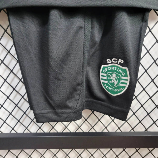 Conjunto infantil Sporting CP Back to Black 2023/2024